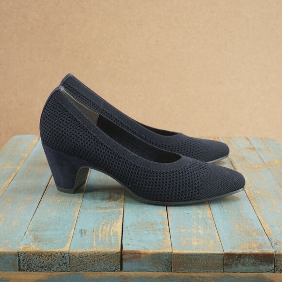 Eileen Fisher Navy Heels - Picture 1 of 11
